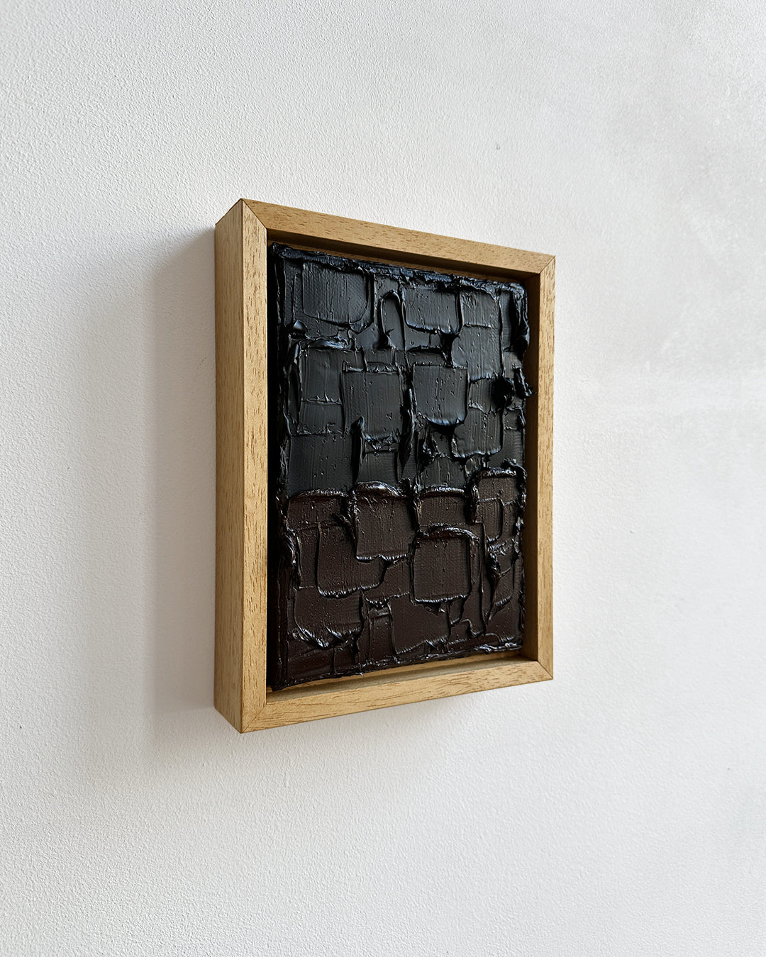 burnt black - heavy texture