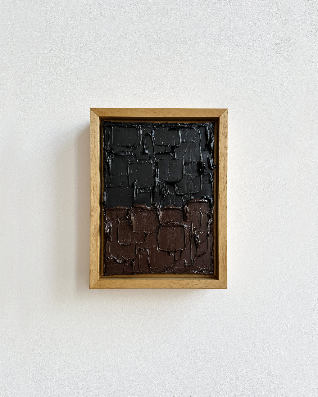 burnt black - heavy texture